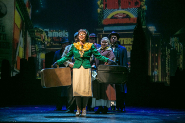 Photo Flash: Downtown Cabaret Theatre Stages ANNIE Image
