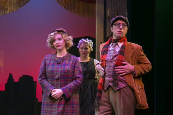 Photo Flash: Downtown Cabaret Theatre Stages ANNIE Image