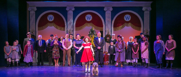 Photo Flash: Downtown Cabaret Theatre Stages ANNIE Image