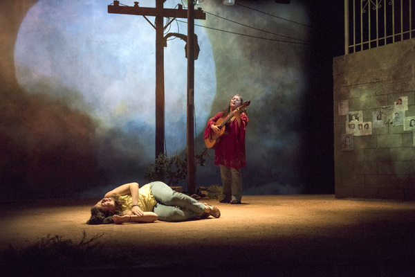 Photo Flash: First Look at Steppenwolf's LA RUTA Image