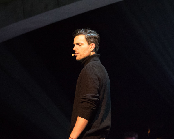 Photo Flash: LOVE ACTUALLY LIVE Brings The Holidays To The Wallis Image