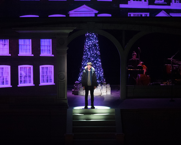 Photo Flash: LOVE ACTUALLY LIVE Brings The Holidays To The Wallis Image