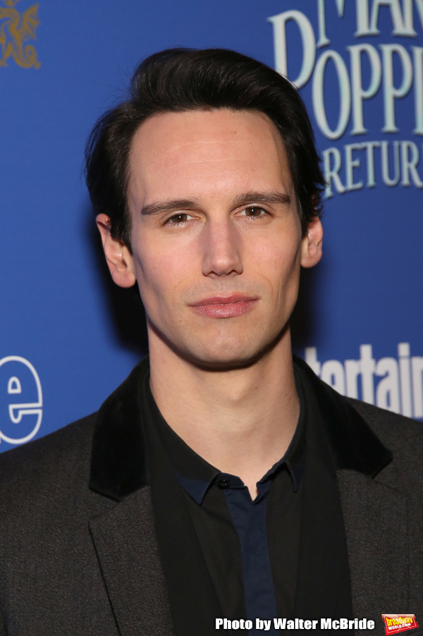 Photo Coverage: On the Practically Perfect Red Carpet for MARY POPPINS RETURNS New York Premiere! Image