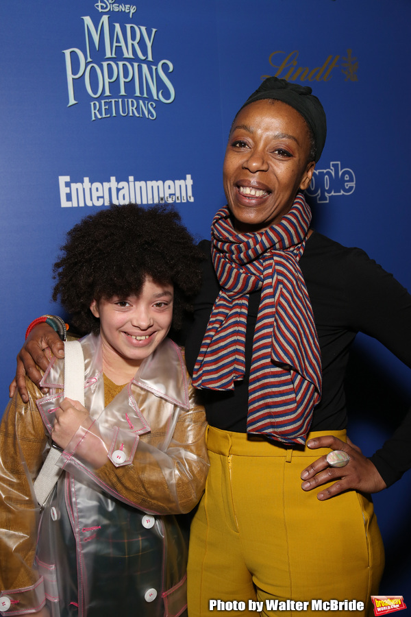 Photo Coverage: On the Practically Perfect Red Carpet for MARY POPPINS RETURNS New York Premiere! Image