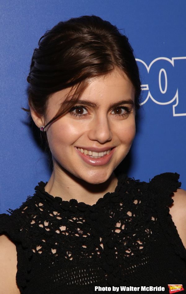 Photo Coverage: On the Practically Perfect Red Carpet for MARY POPPINS RETURNS New York Premiere! Image