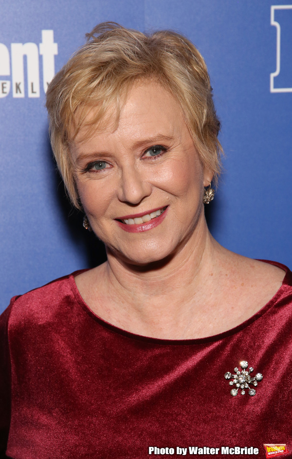 Photo Coverage: On the Practically Perfect Red Carpet for MARY POPPINS RETURNS New York Premiere! Image