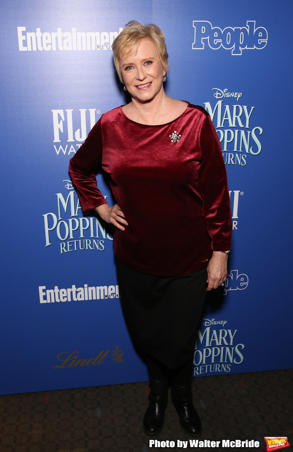 Photo Coverage: On the Practically Perfect Red Carpet for MARY POPPINS RETURNS New York Premiere! Image