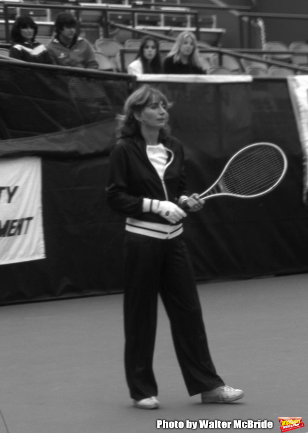 Penny Marshall attends a Celebrity Charity Tennis Tournament at Long Island City on M Photo