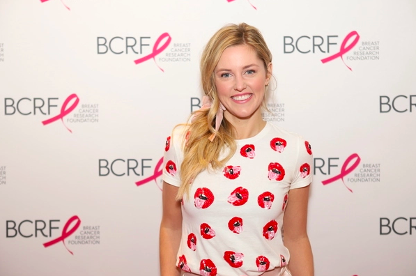 Wake Up With BWW 12/21: THE PLAY THE GOES WRONG Transfers Off-Broadway, and More! Image