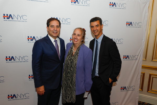 Photo Flash: Hotel Association of New York City Hosts Red Carpet Hospitality Gala  Image