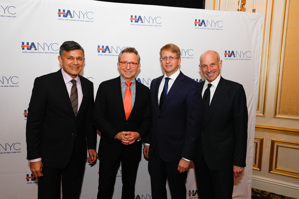 Photo Flash: Hotel Association of New York City Hosts Red Carpet Hospitality Gala  Image