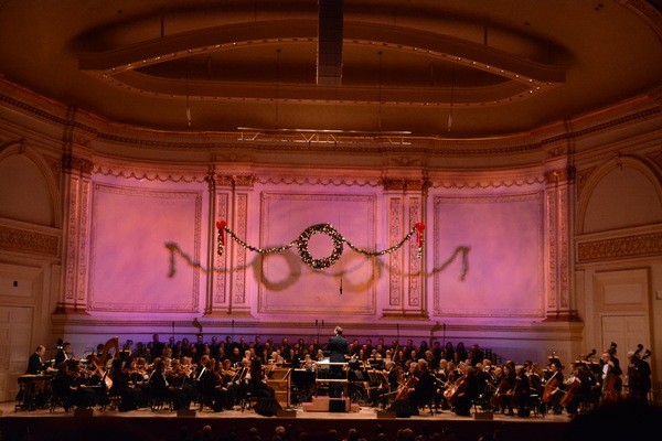 Photo Coverage: The New York Pops and Ashley Brown Perform Holiday Music in UNDER THE MISTLETOE Concert Image