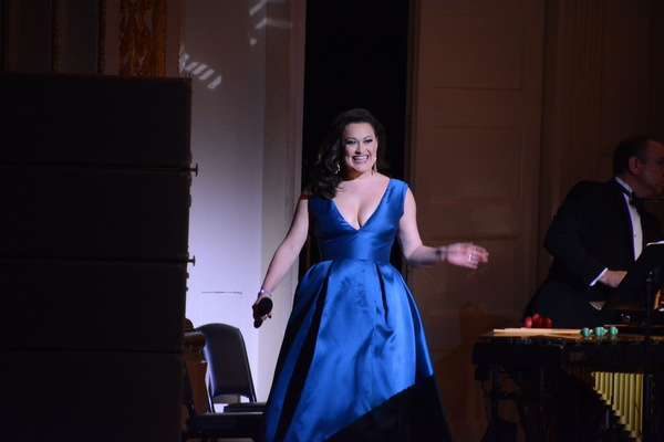 Photo Coverage: The New York Pops and Ashley Brown Perform Holiday Music in UNDER THE MISTLETOE Concert Image