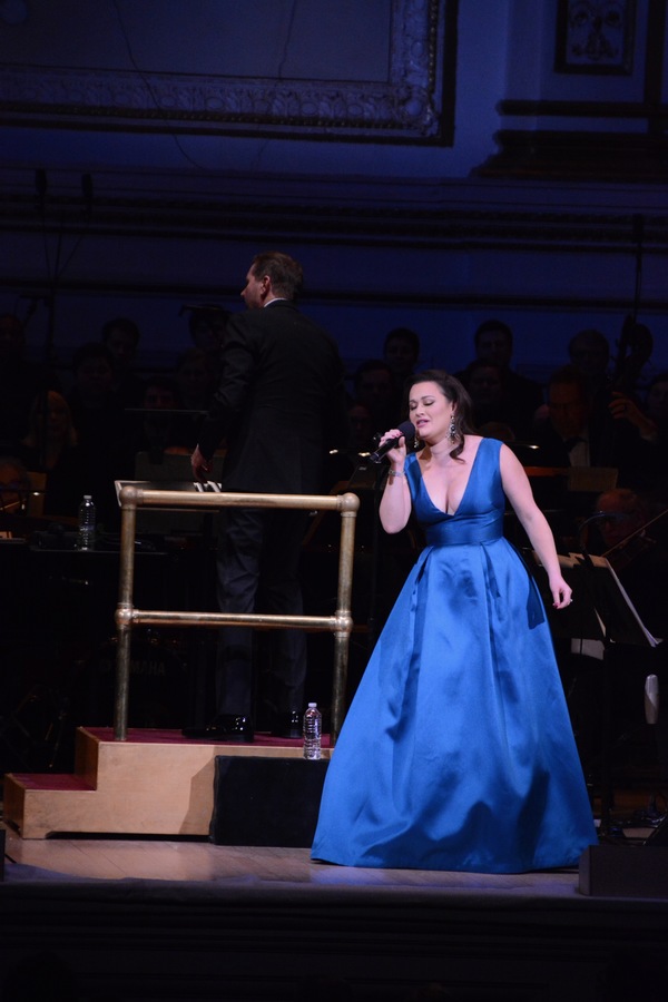 Photo Coverage: The New York Pops and Ashley Brown Perform Holiday Music in UNDER THE MISTLETOE Concert Image