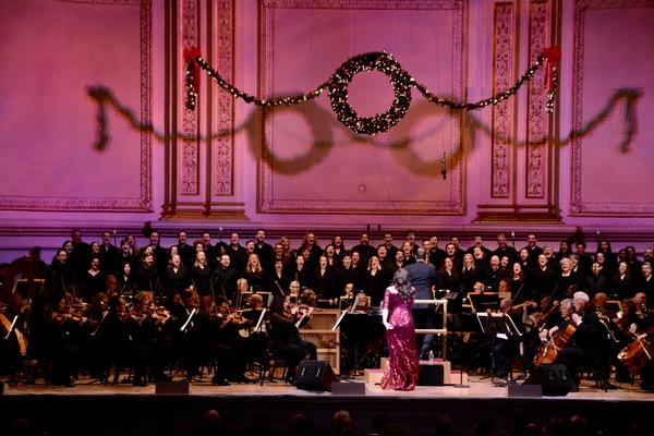 Photo Coverage: The New York Pops and Ashley Brown Perform Holiday Music in UNDER THE MISTLETOE Concert Image
