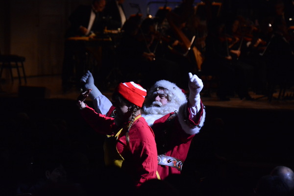 Photo Coverage: The New York Pops and Ashley Brown Perform Holiday Music in UNDER THE MISTLETOE Concert Image