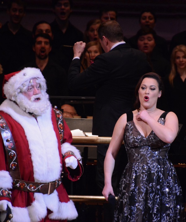 Photo Coverage: The New York Pops and Ashley Brown Perform Holiday Music in UNDER THE MISTLETOE Concert Image