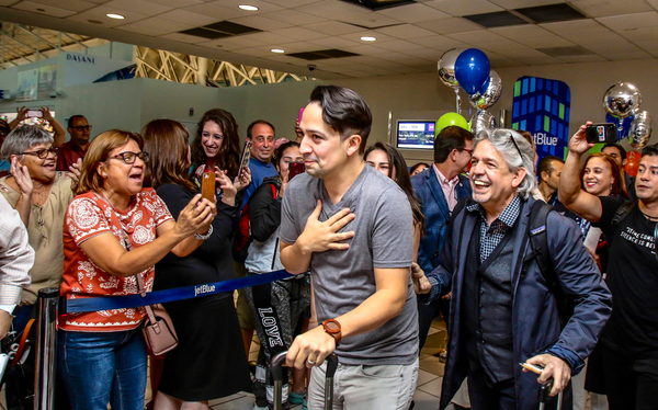 Photo Flash: Lin-Manuel Miranda Arrives In Puerto Rico For HAMILTON Image