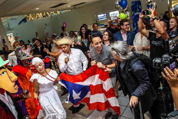 Photo Flash: Lin-Manuel Miranda Arrives In Puerto Rico For HAMILTON Image