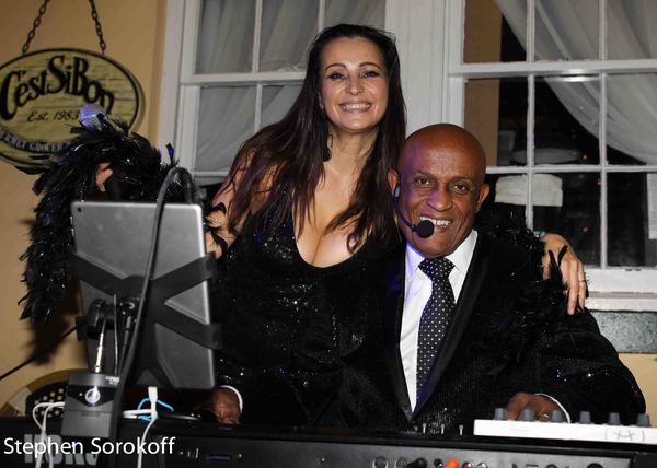 Photo Coverage: International Singers Lilian & Maycol Ring In The New Year at Trevini Image