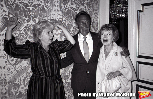 Photo Flashback: Maureen Stapleton, Christopher Plummer and Glynis Johns Pose in 1982 Image