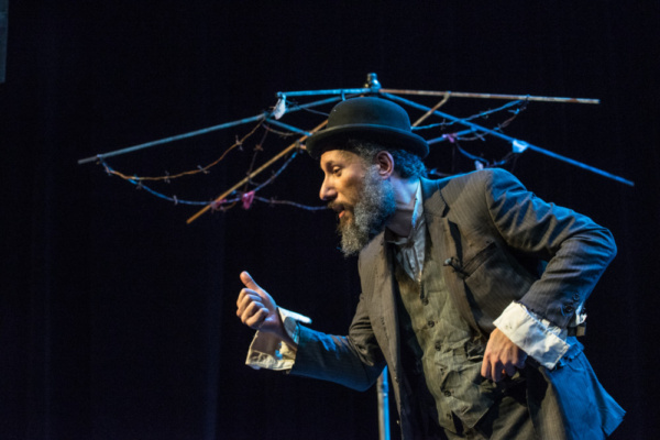 Photo Flash: First Look At WAITING FOR GODOT In Yiddish At The 14th Street Y 