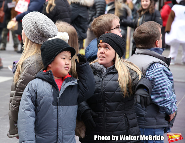 Photo Coverage: The Cast Of 7 LITTLE JOHNSTONS Film Their Visit To Times Square Image