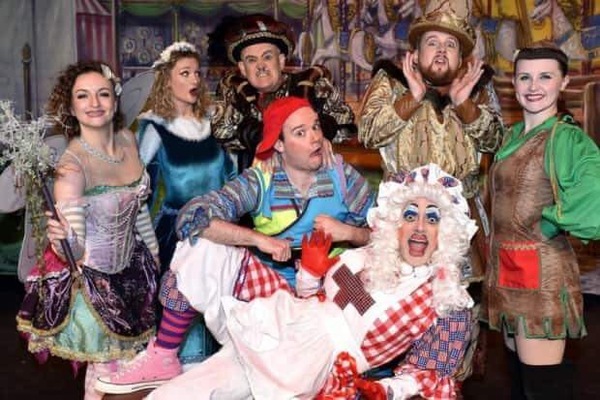 Photo Flash: Week Of Rip-Roaring Fun At Parr Hall Promised After Panto Opening Night 