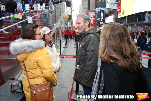 Stephen Bogardus and Andrea Burns with theatergoers Photo