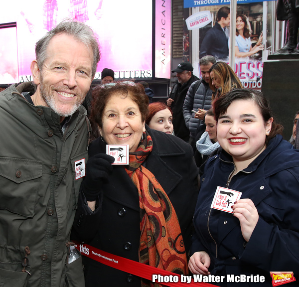 Photo Coverage: Theatrical Unions Show Support For Actors' Equity Development Strike Image