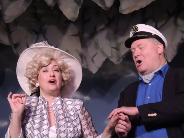 Sarah Melinda as Lovey and Steve Steele as Thurston Howell Photo