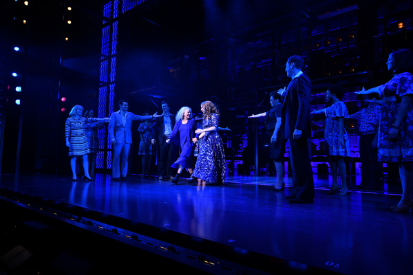 Photo Flash: Carole King Surprises the Cast of BEAUTIFUL With a Performance and Curtain Call Image