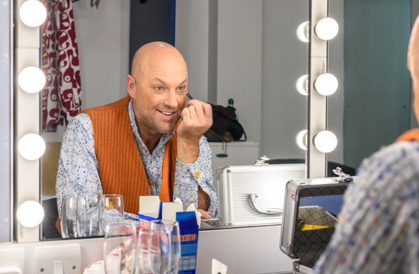 Photo Flash: Backstage at Birmingham Hippodrome's PETER PAN Image