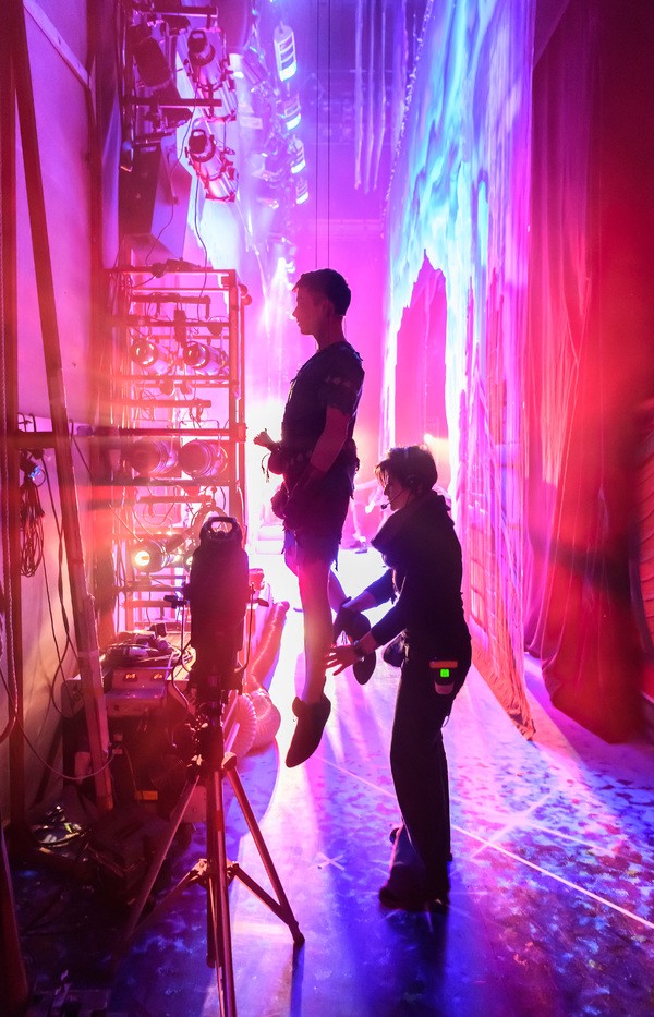 Photo Flash: Backstage at Birmingham Hippodrome's PETER PAN Image