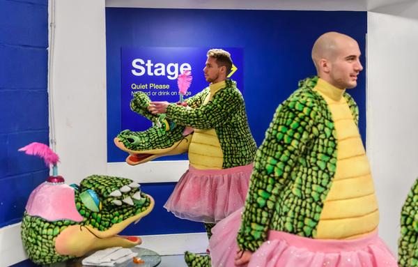 Photo Flash: Backstage at Birmingham Hippodrome's PETER PAN Image