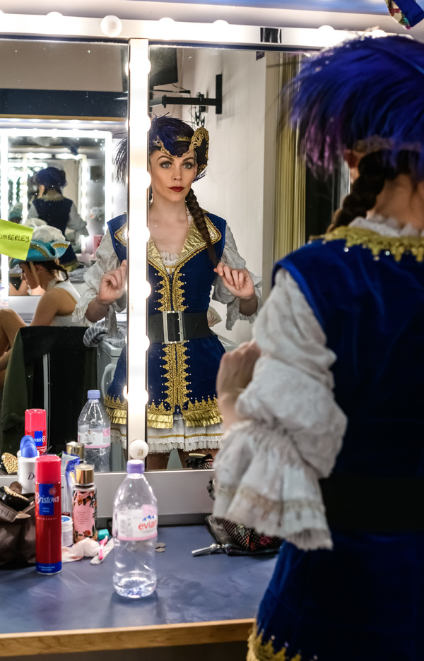 Photo Flash: Backstage at Birmingham Hippodrome's PETER PAN Image