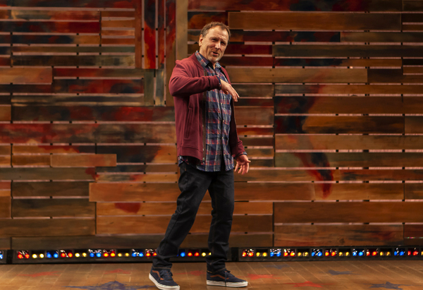 Photo Flash: First Look At Colin Quinn In RED STATE, BLUE STATE Image