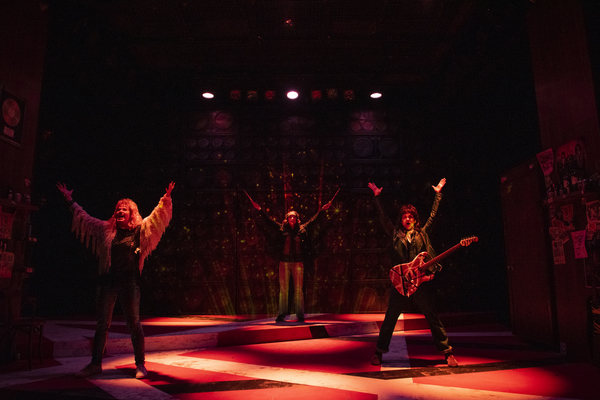 Photo Flash: First Look at Atlantic's EDDIE AND DAVE Image