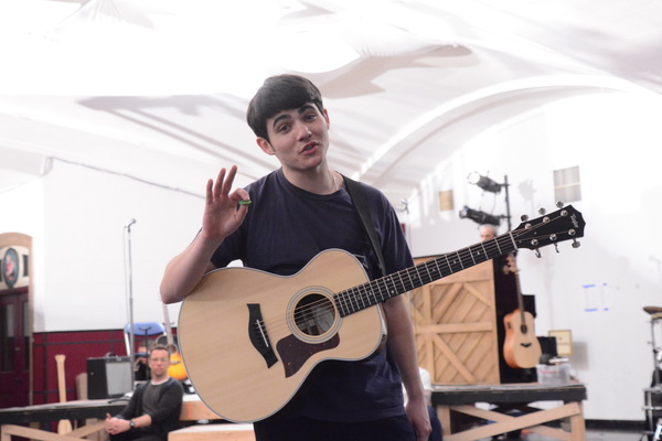 Photo Coverage: Cast of MY VERY OWN BRITISH INVASION Meets The Press Image
