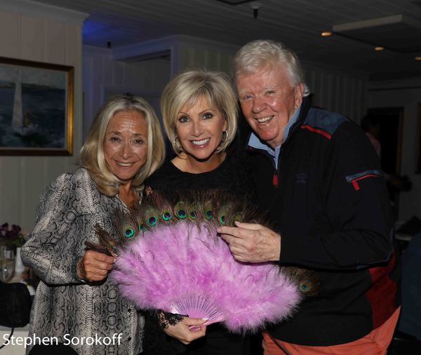 Photo Coverage: Pelican Cabaret Cafe Features Rob Russell Image