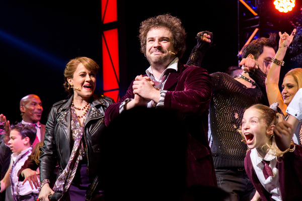 Photo Coverage: The Cast of SCHOOL OF ROCK Takes its Closing Night Curtain Call Image