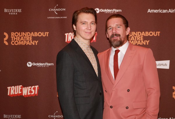 Paul Dano and Ethan Hawke Photo