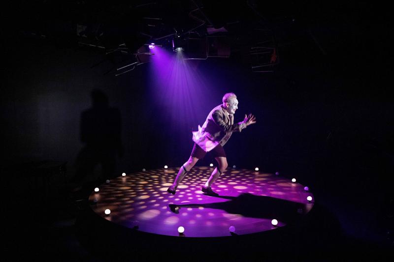 Review: Dark And Twisty, HERRINGBONE: A VAUDEVILLIAN GHOST STORY Is An Artfully Expressed One Man Show Image