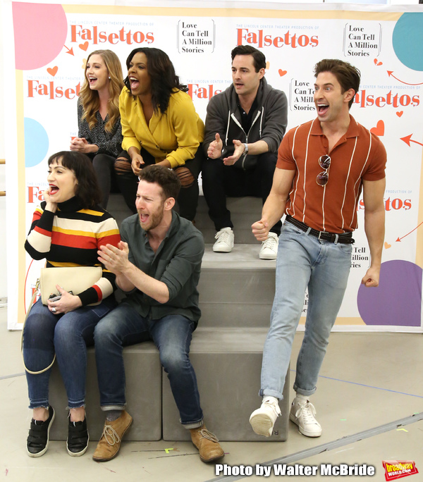 Eden Espinosa, Nick Blaemire, Audrey Cardwell, Bryonha Marie Parham, Max von Essen an Photo