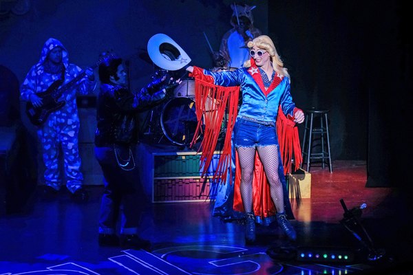 Photo Flash: FIRST LOOK AT HEDWIG AND THE ANGRY INCH at ZACH Theatre Image