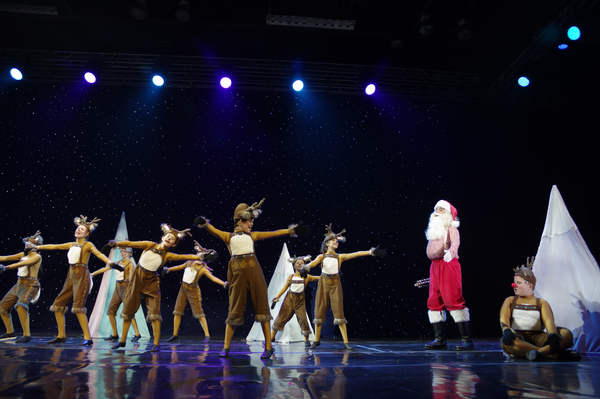 Photo Flash: Inside the Junior Theatre Festival in Atlanta, With Pasek and Paul, Cynthia Erivo, Cameron Mackintosh, and More! 