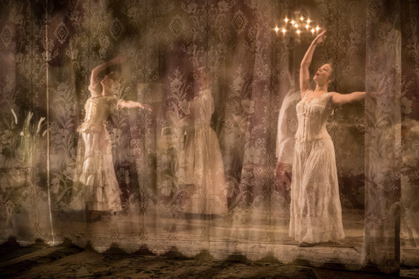 Photo Flash: First Look at Theater Latte Da's A LITTLE NIGHT MUSIC Image