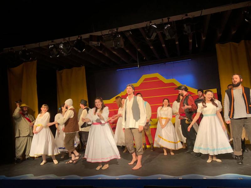 Review: PIRATES OF PENZANCE at the Sketch Club Players Image