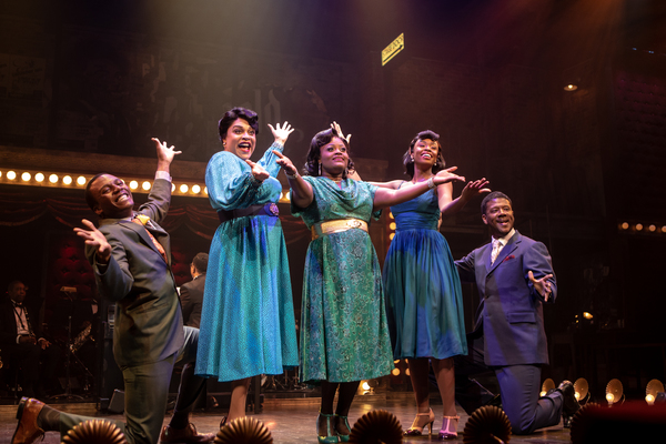 Photo Flash: First Look At AIN'T MISBEHAVIN' At Signature Theatre Image
