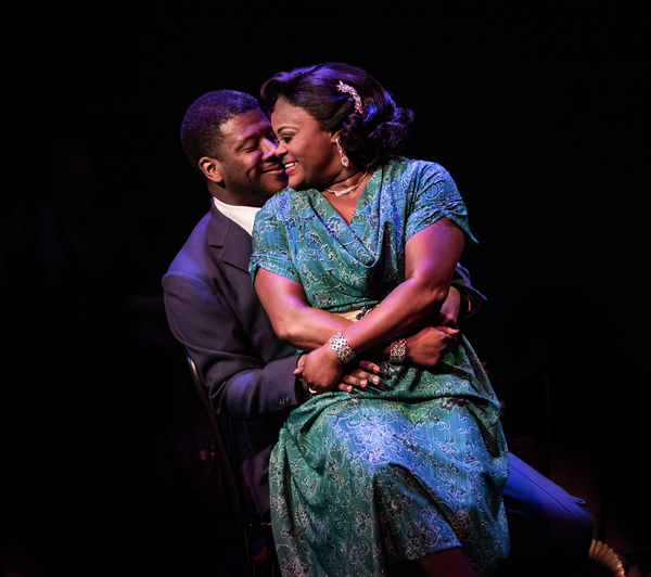 Photo Flash: First Look At AIN'T MISBEHAVIN' At Signature Theatre Image